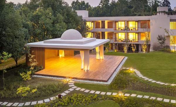Vana Malsi Estate Review by Michelle Jana Chan