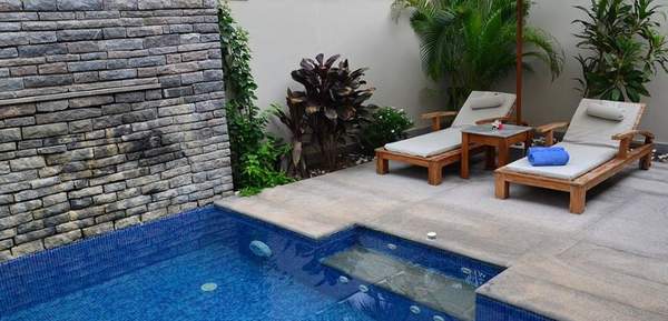 Deluxe Private Pool Cottages