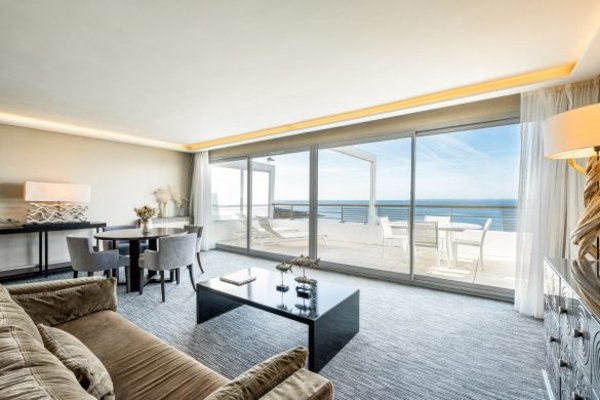 Prestige Suite With Sea View