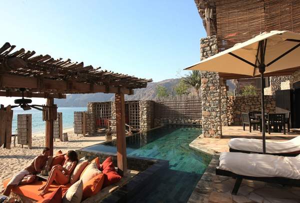 Zighy Pool Villa Suites Beachfront
