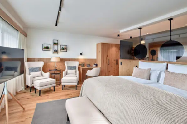 Mountain Peak Junior Suite