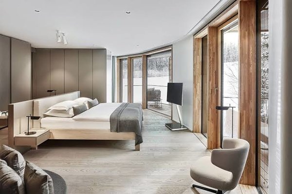 Corner Suite