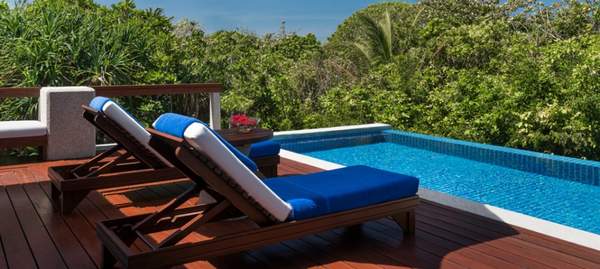 Treetop Pool Casitas