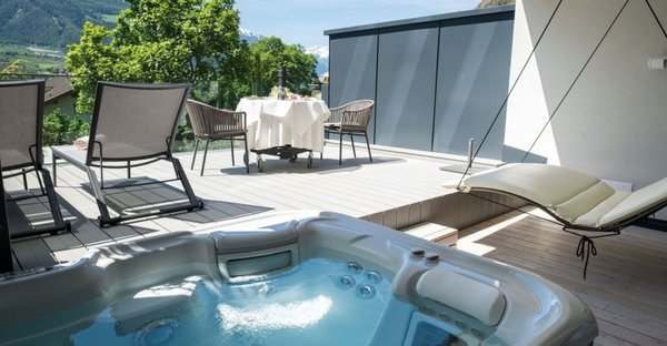 Comfort Room Romantic Garden