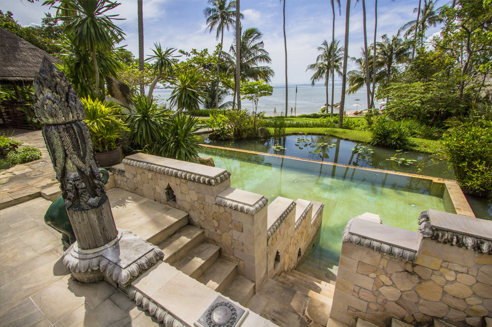 a pond and the entrance staircase 